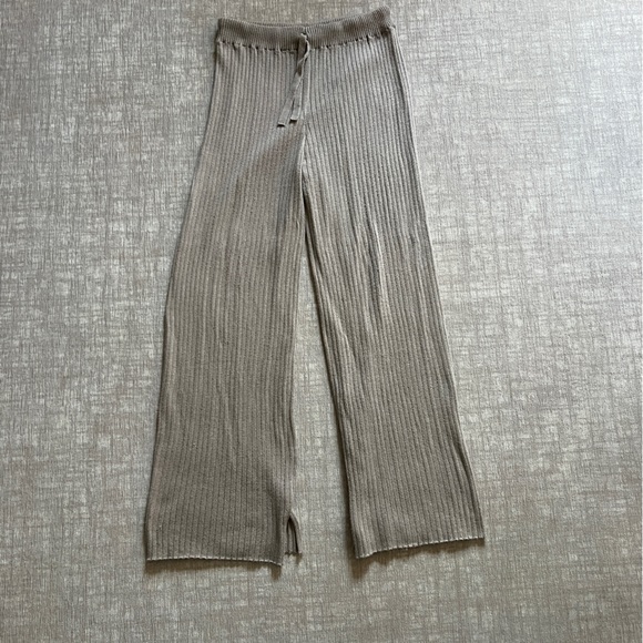 Ribbed Knit Pants - Picture 1 of 4